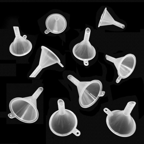 Entonnoirs en plastique